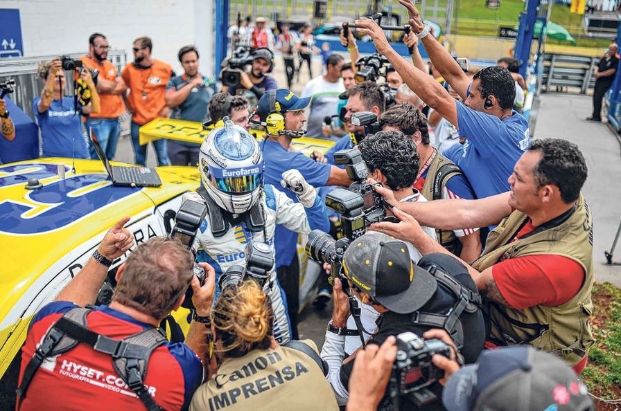 Líder do campeonato crava a pole no Goiânia 500