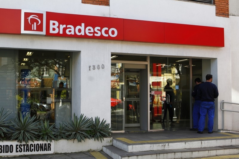 Agências bancárias têm horário especial de funcionamento