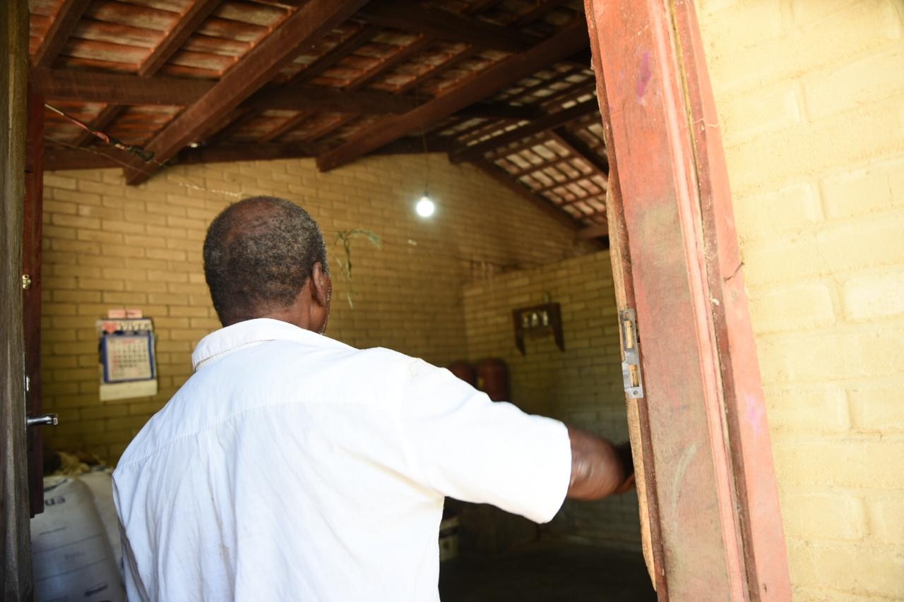 Comunidade Kalunga recebe kits de energia  elétrica