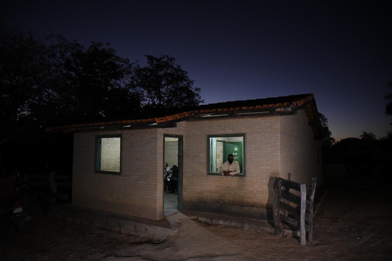Energia elétrica:  comunidade Kalunga recebe kits de rede do Governo de Goiás e Enel