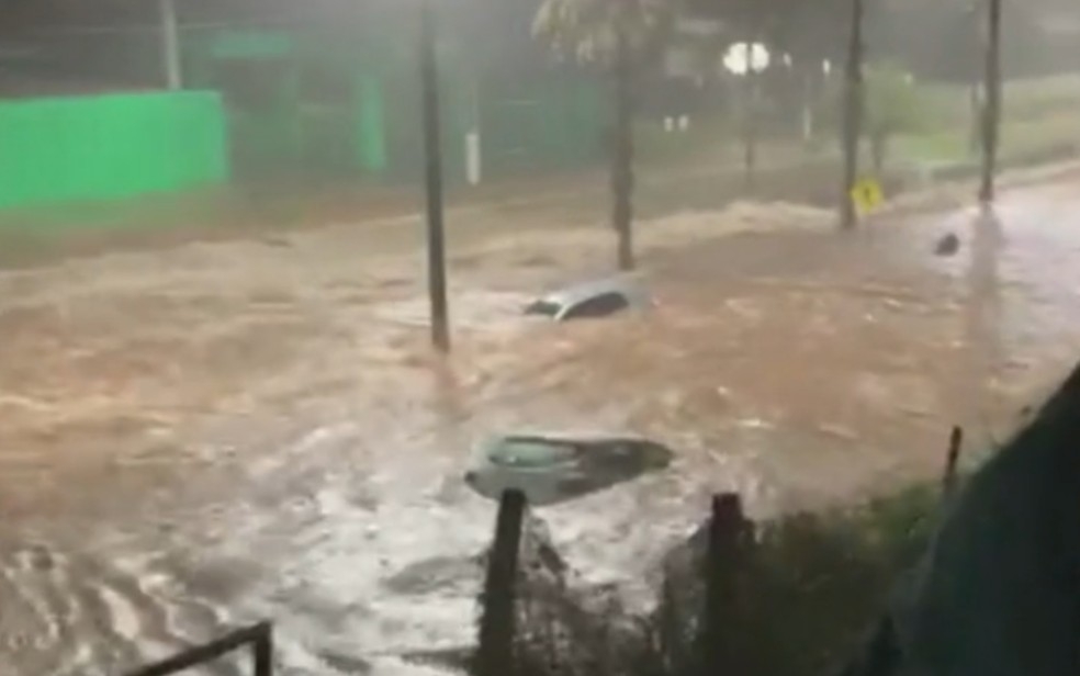 Rio Verde tem forte tempestade e deixa varias famílias desabrigadas