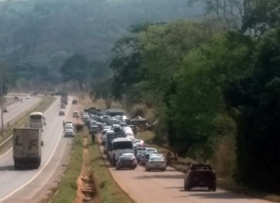 Mais de 200 infrações de trânsito são registradas pela PRF em frente a evento na BR-060