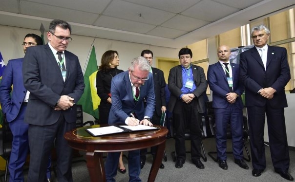 Parceria com Ceará: Goiás terá monitoramento de investimentos públicos