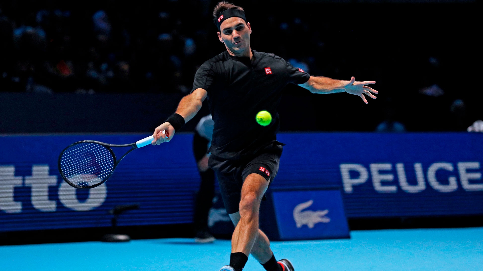 Federer passa por nova cirurgia no joelho e anuncia que não jogará mais em 2020