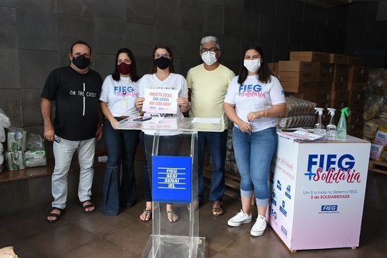Fieg + Solidária distribui mais de 10 toneladas de alimentos em campanha de Natal