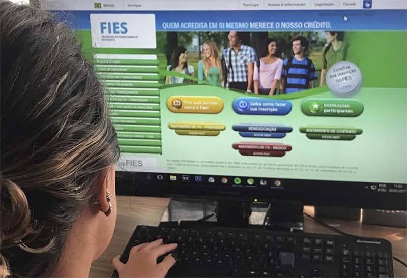 Prazo para inscrição no Fies é prorrogado para esta terça-feira