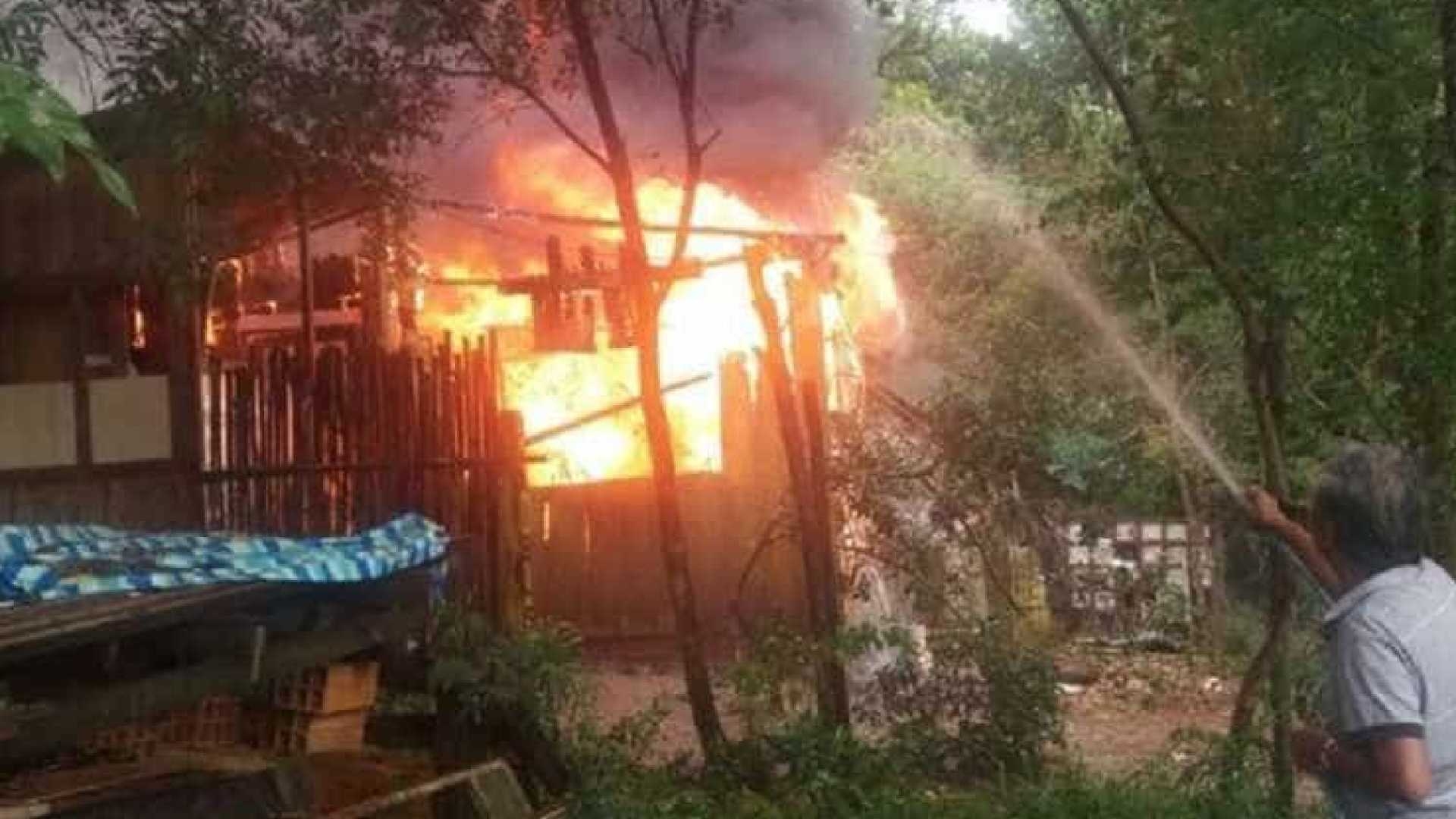 Incêndio no Parque Altamiro de Moura Pacheco já dura quatro dias