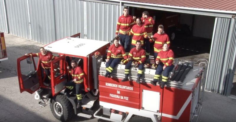“Foguito, foguito” versão de bombeiros da música “Despacito” ganha a internet