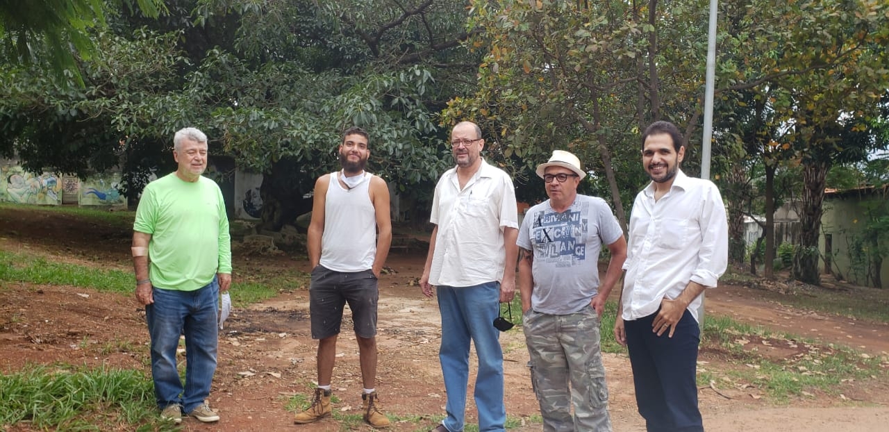 Bosque no Setor Sul é adotado e restaurado por moradores