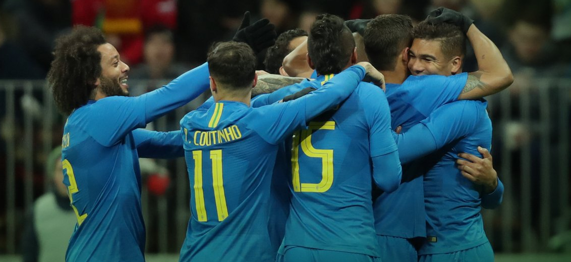 Brasil faz 3 a 0 no segundo tempo e bate a Rússia em Moscou