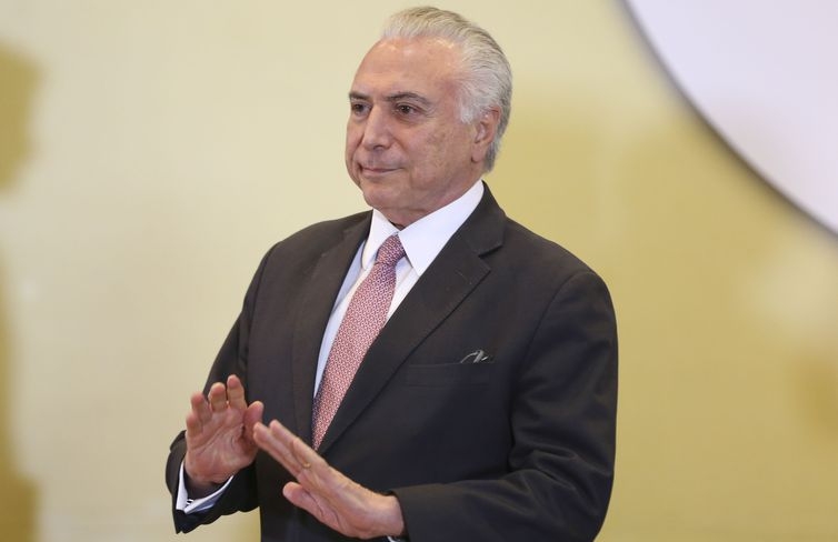 Temer diz que sociedade não pode tolerar agressões contra as mulheres