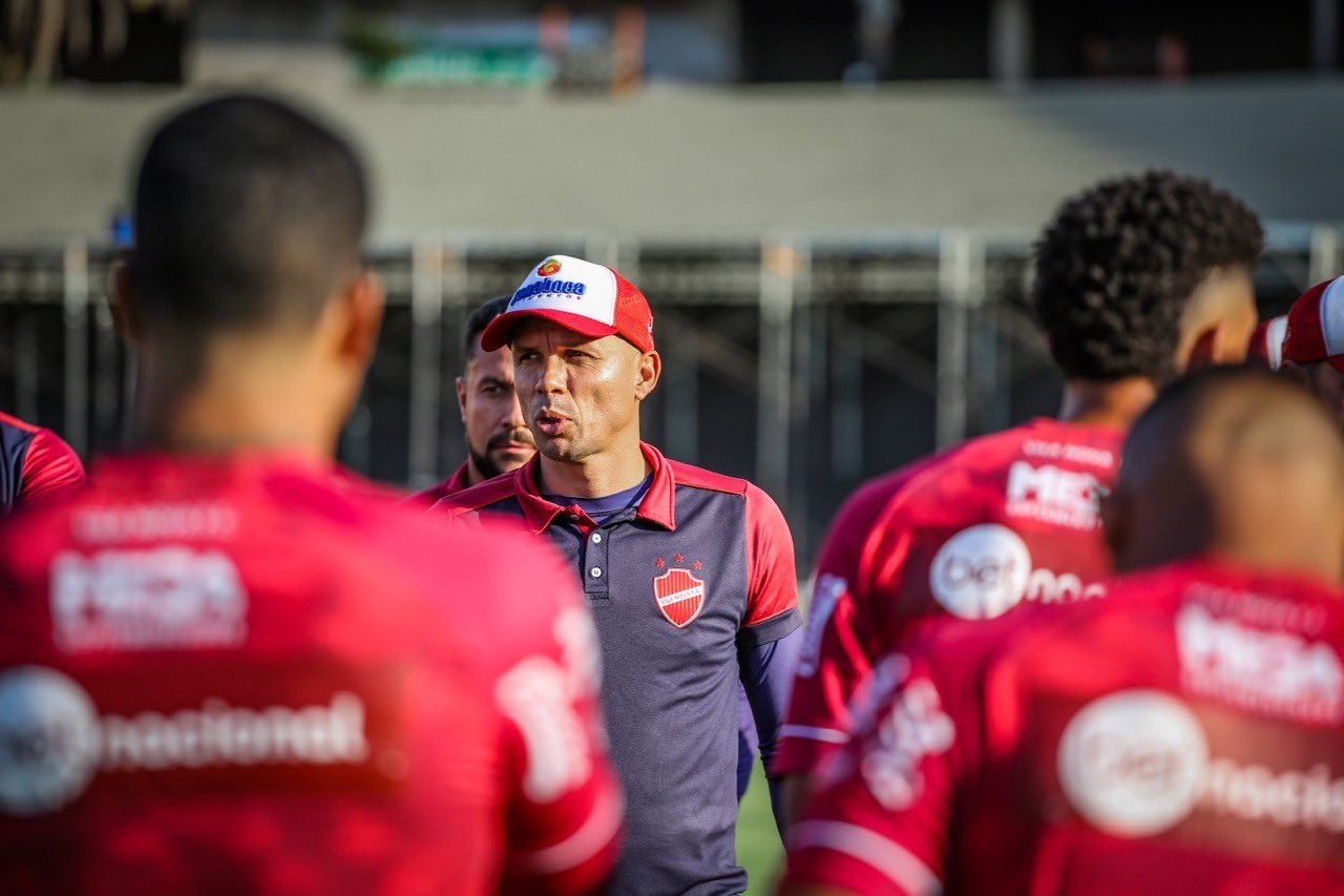 Vila Nova: Higo Magalhães aposta na maturidade da equipe para conseguir a classificação diante do Fluminense
