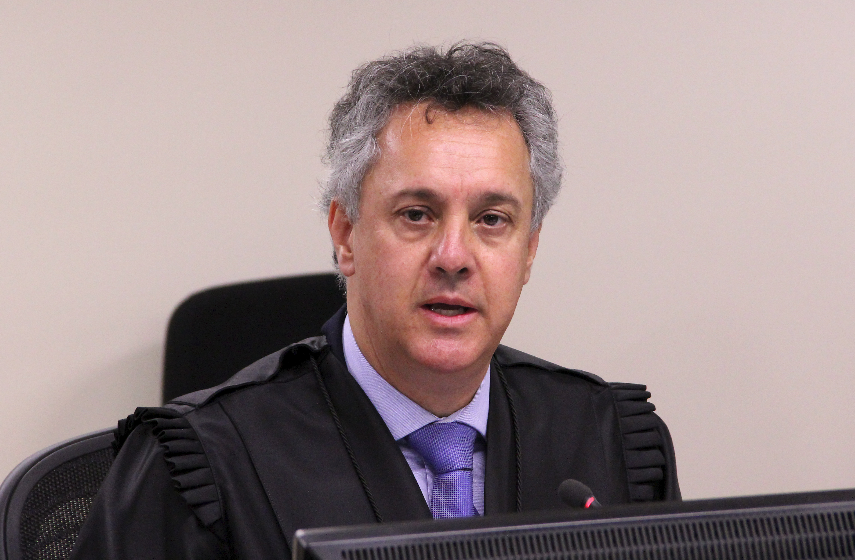 Rigoroso com Lula, relator Gebran reduz pena de ex-executivos da OAS