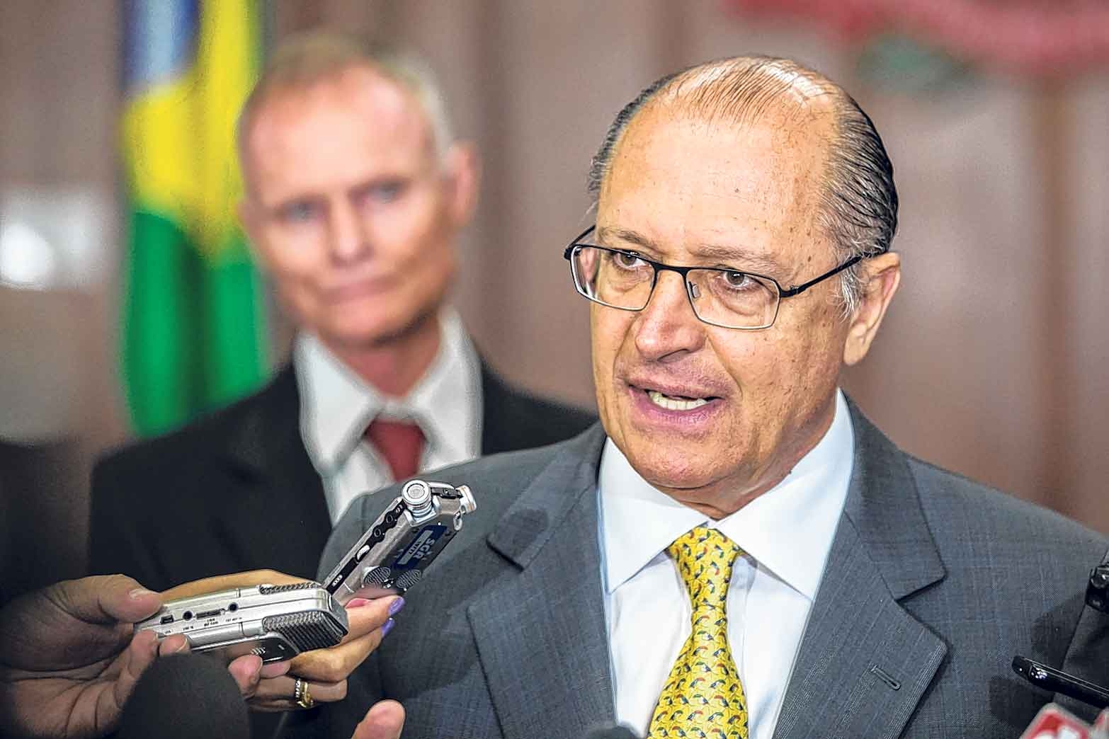 MP abre inquérito contra Alckmin por improbidade
