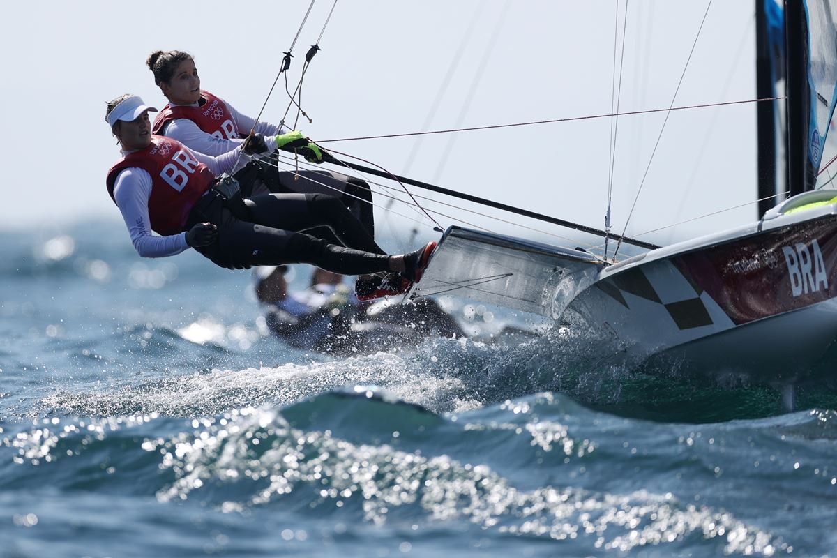 Sem vento em Tóquio, regata decisiva de Martine e Kahena na vela é adiada