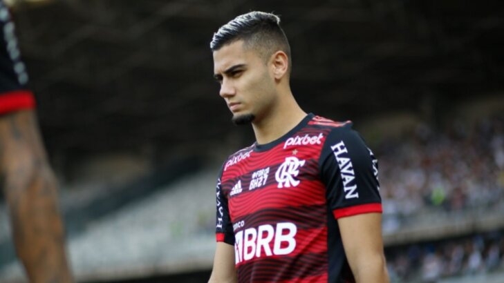 Flamengo se despede oficialmente de Andreas Pereira: 'Desejamos sucesso'