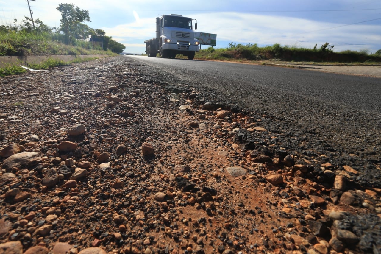 Governo de Goiás assina ordem de serviço para recuperação da GO-108