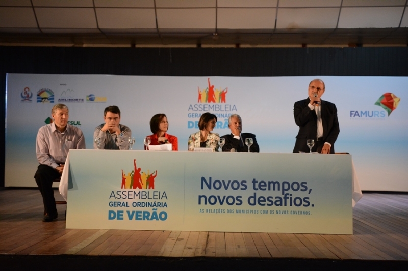 Novos governos,  esperança de  novos rumos...