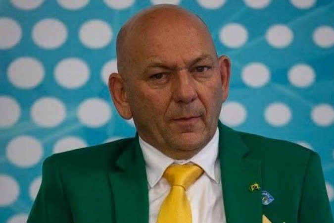 Excluído de jantar com Bolsonaro, dono da Havan diz ser '' figurinha carimbada''