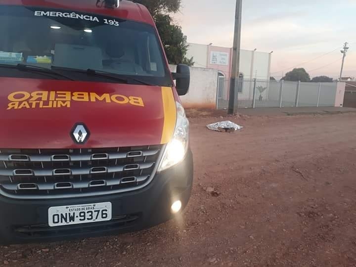 Homem é encontrado morto em rua de Mineiros