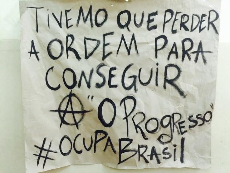 Apenas uma escola continua ocupada contra as OS`s