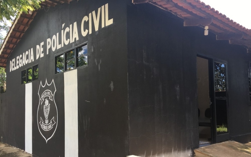 Mãe é acusada de estuprar filha de 9 anos em Hidrolândia