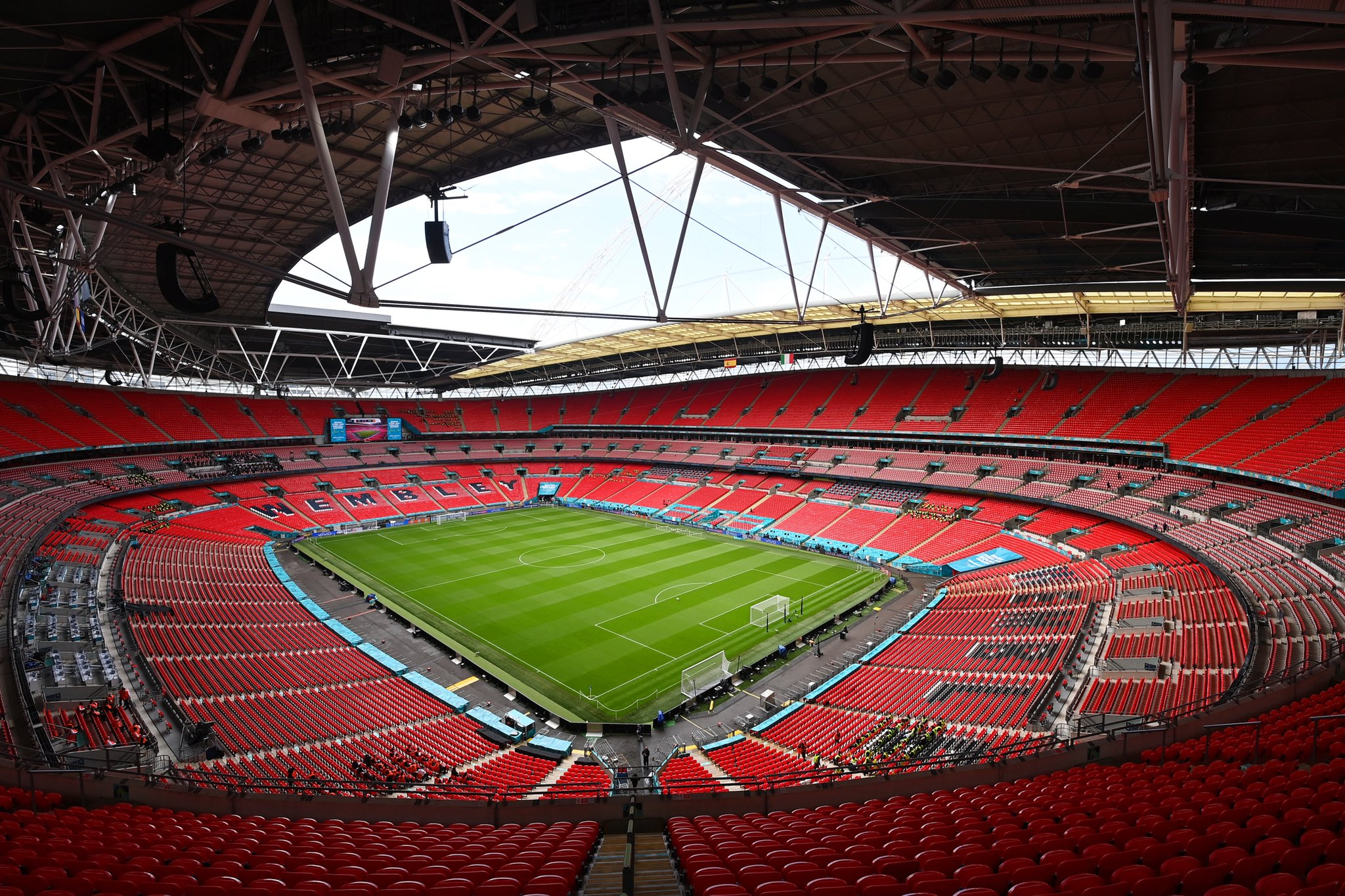Em casa e com o apoio da torcida, Inglaterra enfrenta Itália em busca do seu primeiro título da Euro