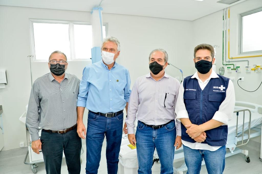 Morrinhos: “Não se pode dar ao cidadão a ambulância como se fosse a única alternativa de vida”, diz Caiado ao inaugurar dez leitos de UTI