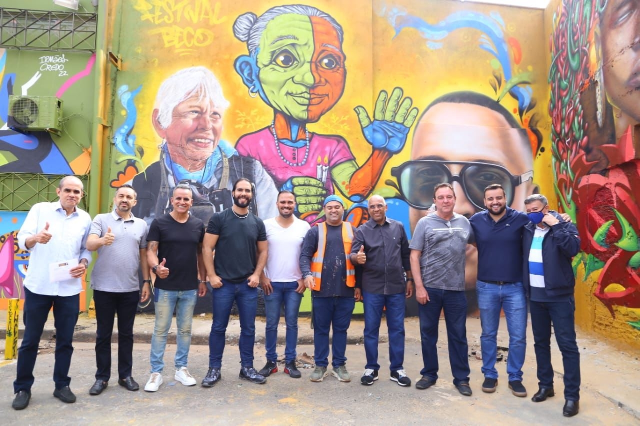 Cruz anuncia revitalização do Beco da Codorna