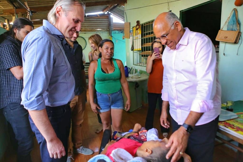 Cruz lança programa destinado a fornecer dieta líquida a pessoas que se alimentam por sonda
