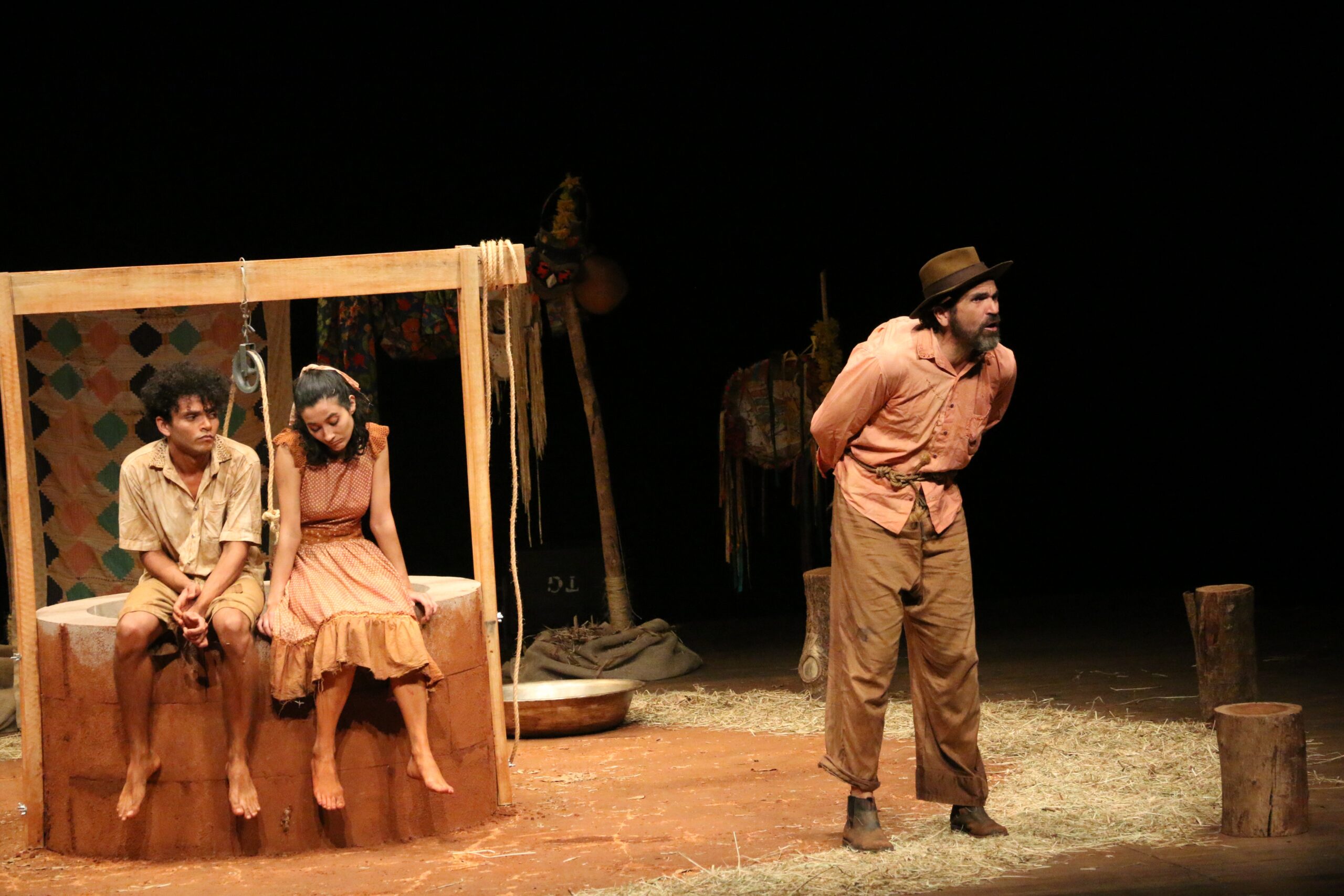 Grupo Arte e Fatos encena dramaturgia goiana no Teatro Sesi