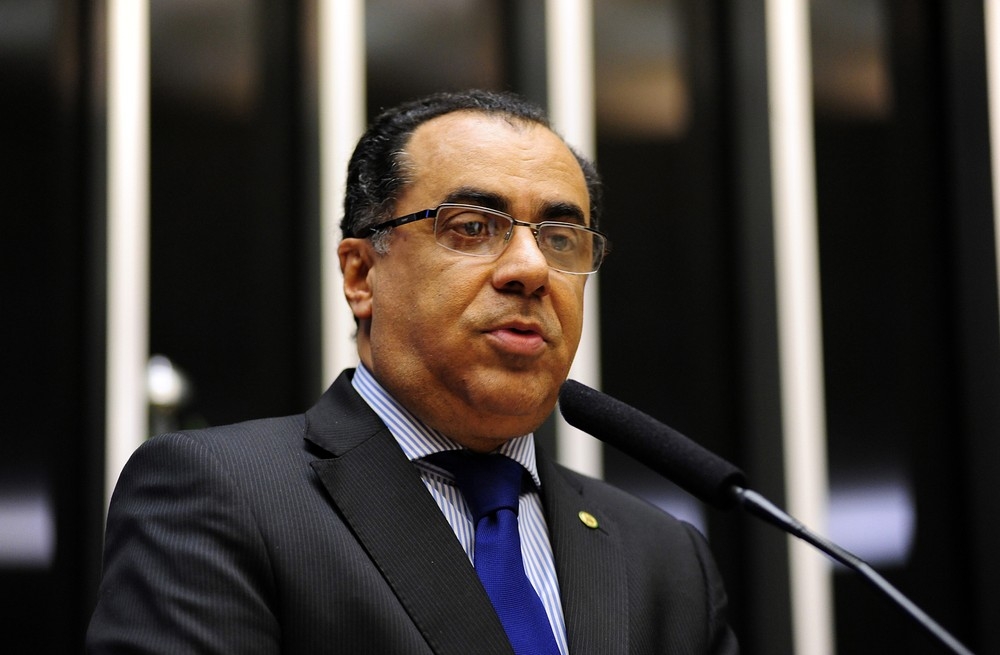 Justiça revoga direito de Deputado condenado trabalhar na Câmara durante o dia