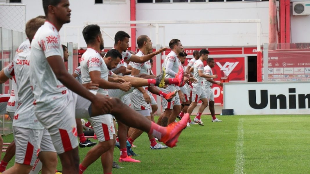 Vila Nova tem desfalque por Covid-19 e jogo terá transmissão em canal aberto