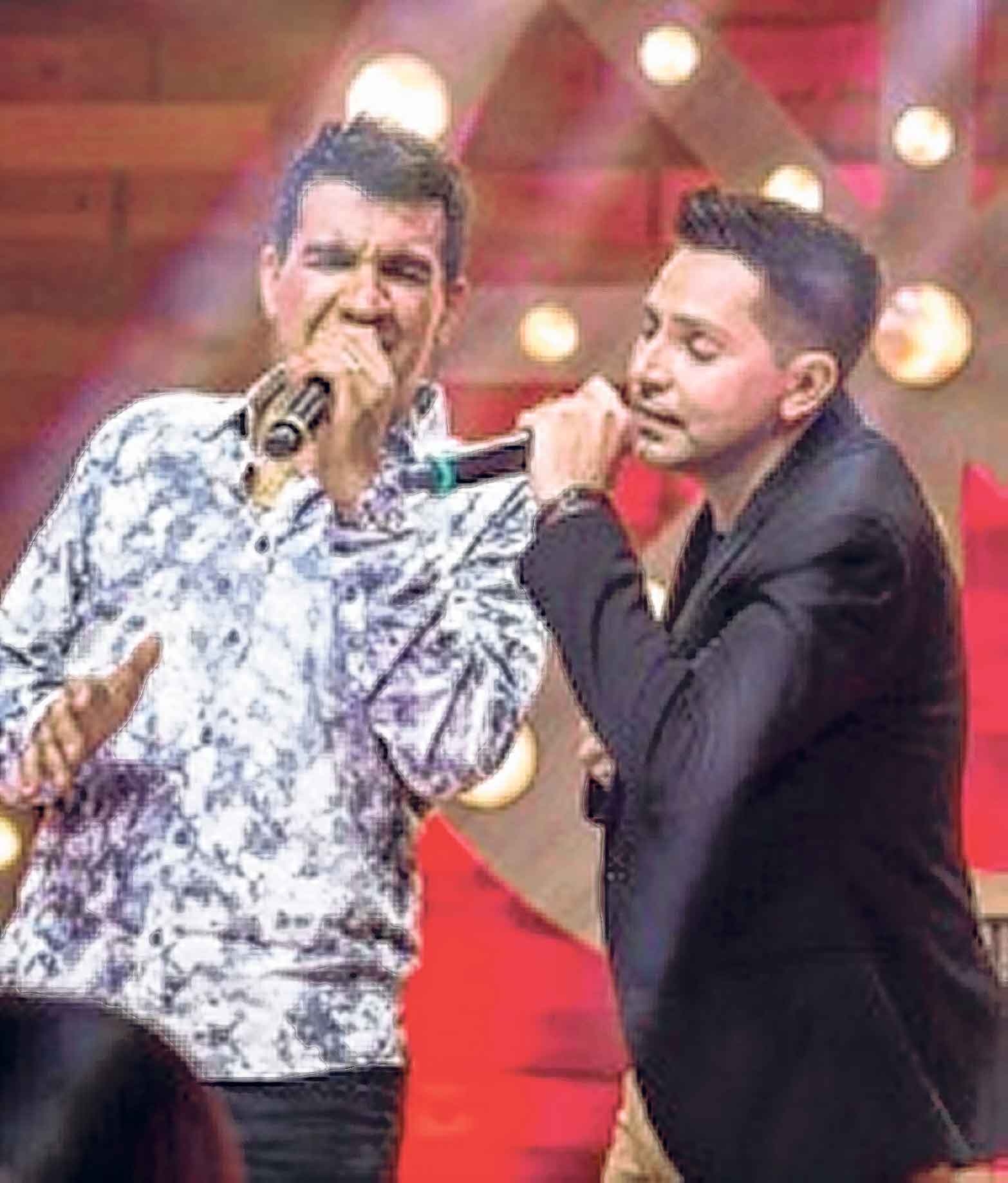 Jogão Solidário com cantores sertanejos e jogadores de futebol