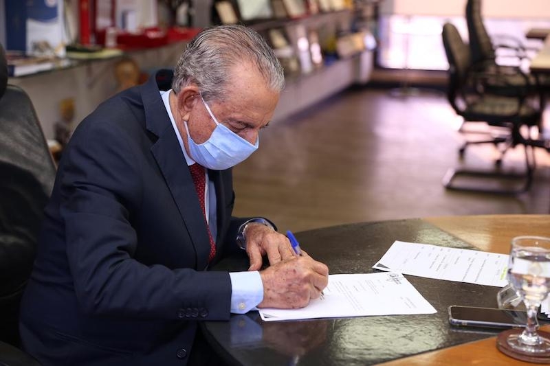 Prefeito Iris Rezende confirma que não será candidato à reeleição