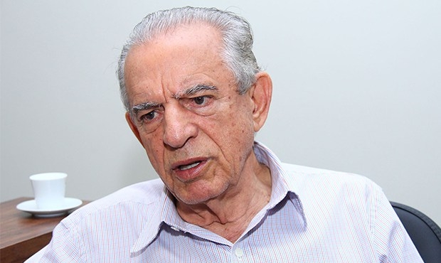 Iris perde vereadores e vê adversários crescerem