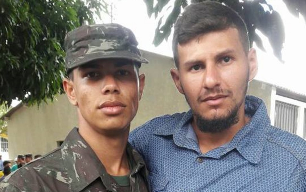 Soldado do exército morre e irmão dele desaparece após tentar atravessar rio a nado em Goiás