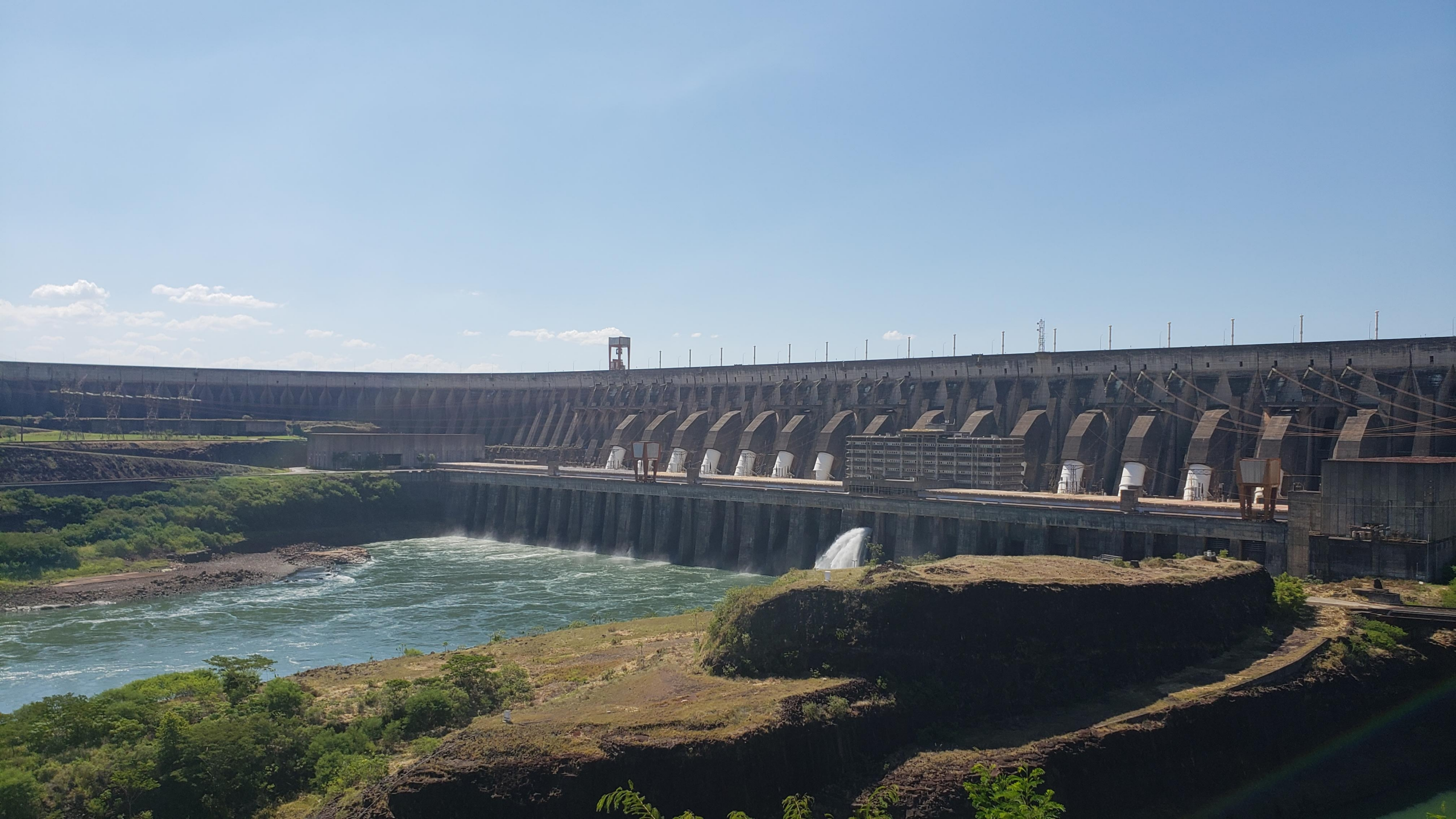 Decreto cria estatal para assumir Eletronuclear e Itaipu após venda da Eletrobras