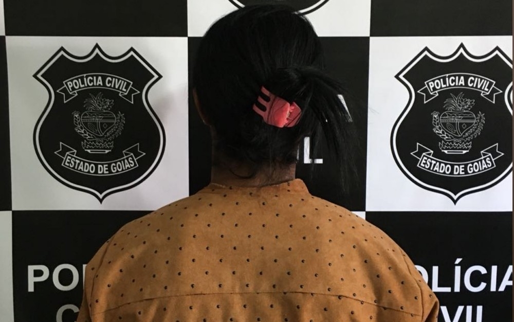 Mulher é presa suspeita de abusar sexualmente e torturar adolescente
