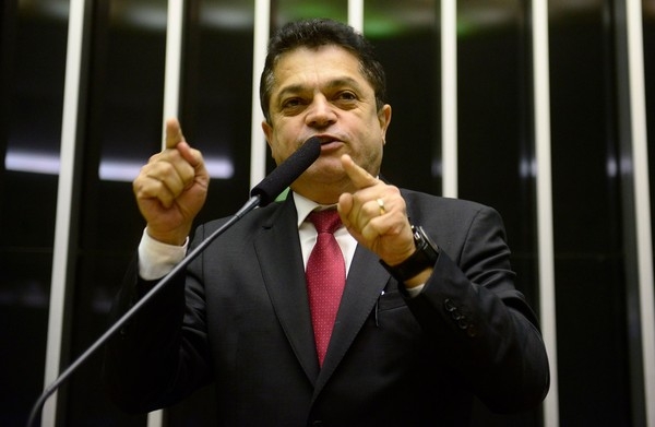 Deputado preso integra comissão que prepara novo Código de Processo Penal