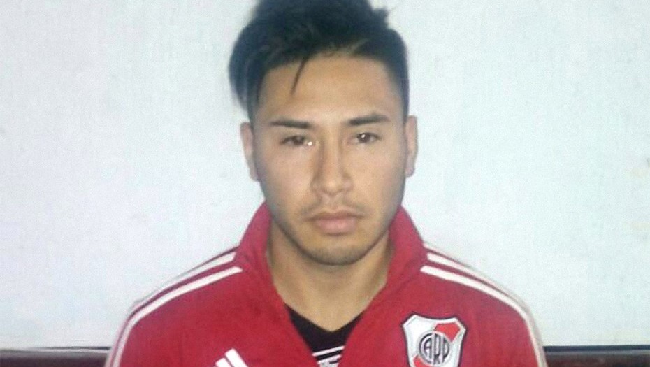 Jogador de futebol é preso por suspeitas de estuprar e matar enteado de 5 anos