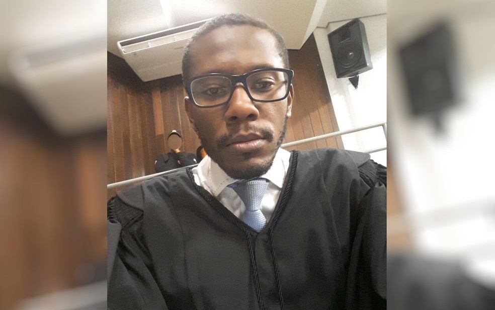 “Houve preconceito”, alega  advogado negro ao ser impedido de entrar em agência bancária de Anicuns