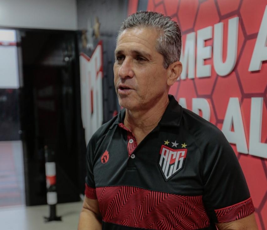 Jorginho dispara elogios ao Atlético-GO no duelo diante do Internacional