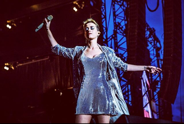 Após show, caminhão de Katy Perry sofre tentativa de assalto no Rio