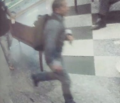 Trio assalta joalheria no shopping Flamboyant
