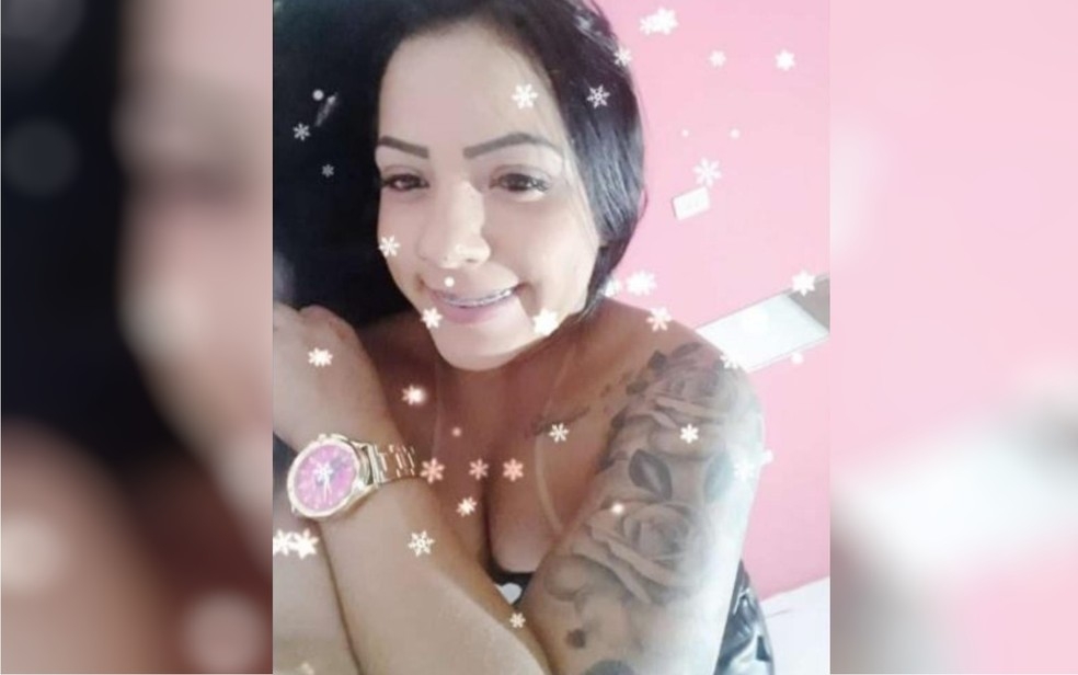 Jovem é morta a tiros em Goiânia
