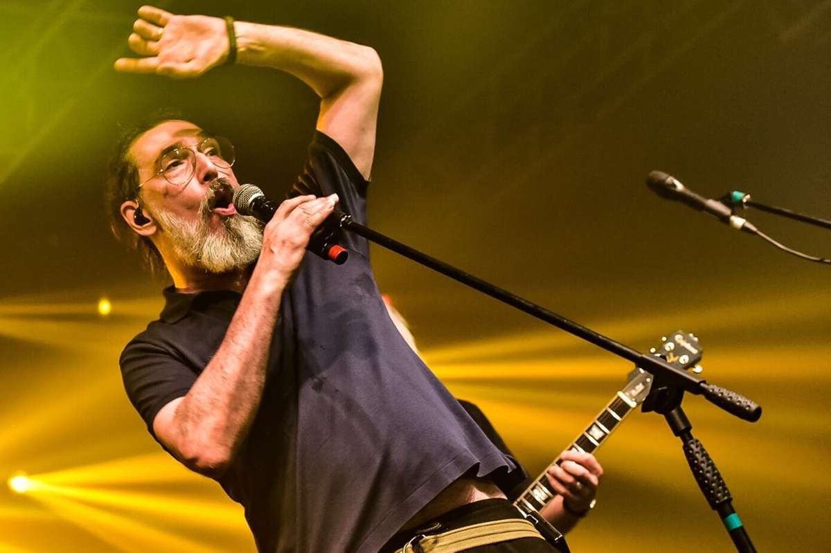 Lobão testa positivo para covid-19
