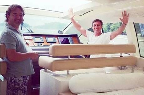 Huck vendeu mansão aos irmãos Batista por dobro do preço de mercado