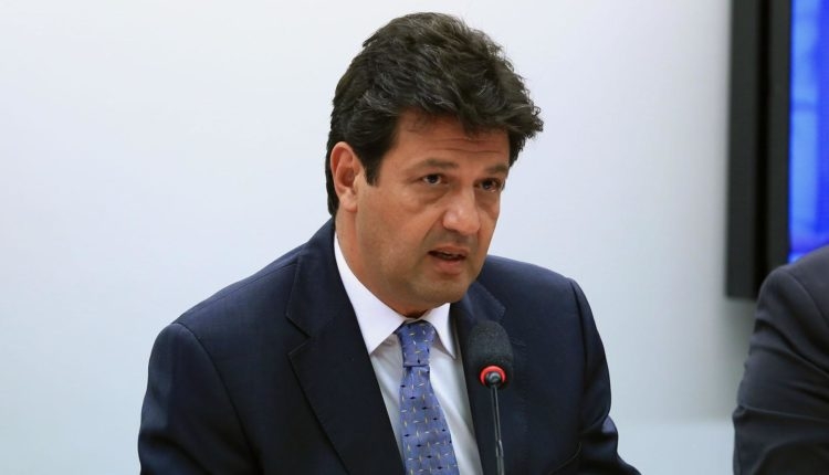 Saída do Ministro da Saúde deve se concretizar hoje ou amanhã