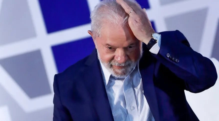 Lula: gestão Bolsonaro é  criminosa e golpe nunca mais